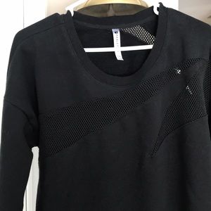 Fabletics black sweatshirt